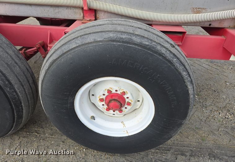 image for item DX1532 Clark tank trailer