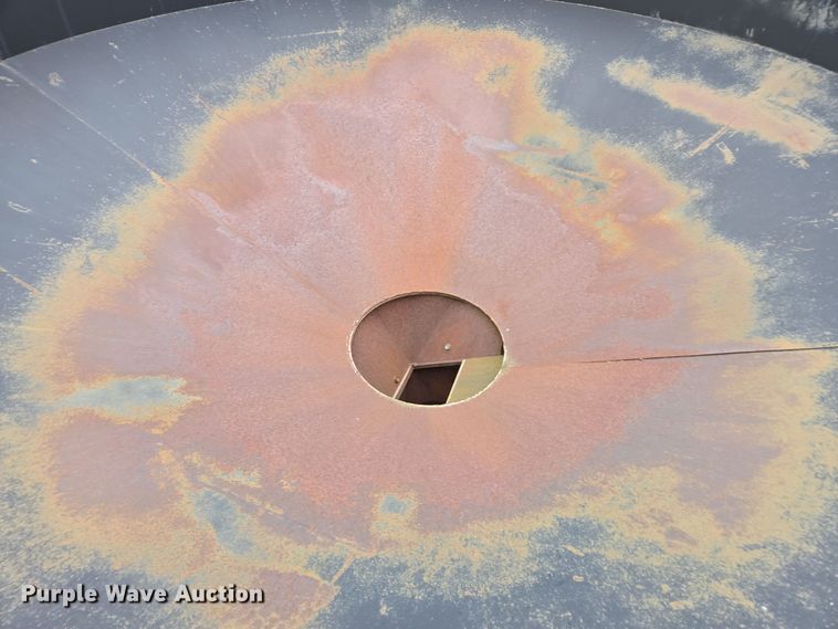 image for item DX1539 USC grain bagger hopper