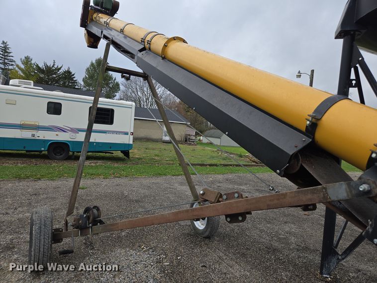 image for item DX1540 Convey-All 1035 auger