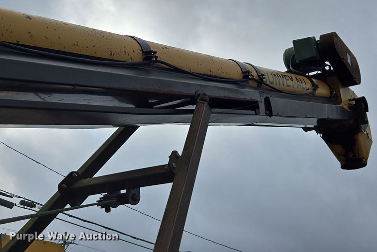 image for item DX1540 Convey-All 1035 auger