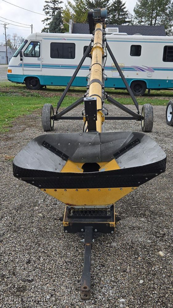 image for item DX1541 Convey-All 828 auger