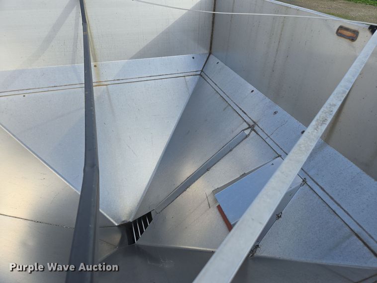 image for item DX1544 Harvest Land UT57 seed tender