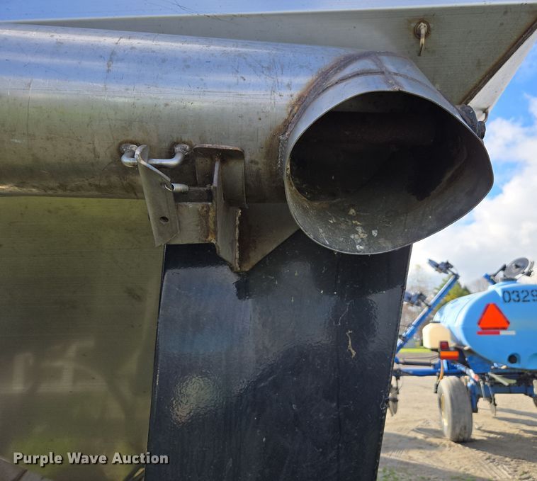 image for item DX1544 Harvest Land UT57 seed tender