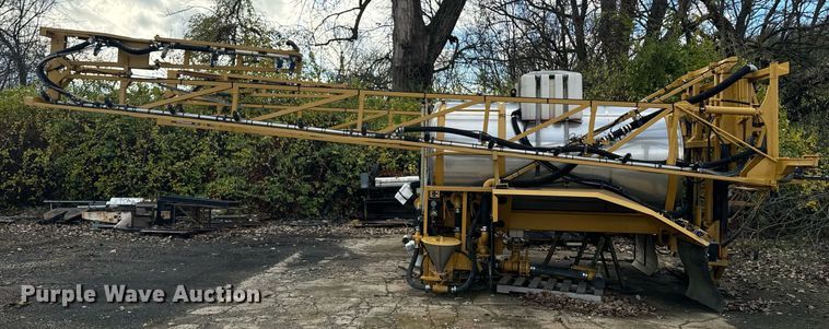 image for item DX1546 AGCO Teragator sprayer bed