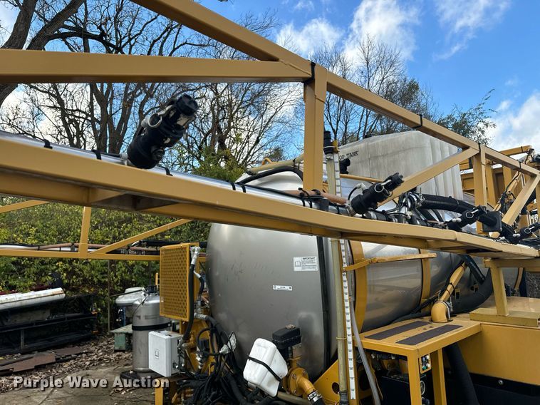 image for item DX1546 AGCO Teragator sprayer bed