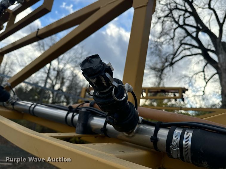 image for item DX1546 AGCO Teragator sprayer bed