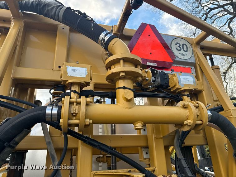 image for item DX1546 AGCO Teragator sprayer bed