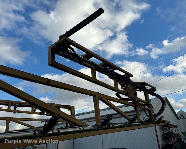 image for item DX1546 AGCO Teragator sprayer bed