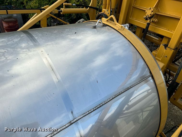 image for item DX1546 AGCO Teragator sprayer bed