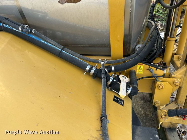 image for item DX1546 AGCO Teragator sprayer bed