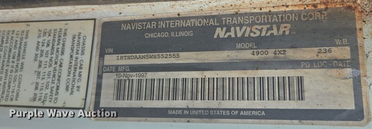 image for item DX1568 1998 International 4900 fertilizer delivery truck