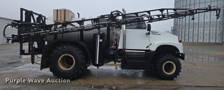 image for item DX1570 1995 International 2554 applicator truck