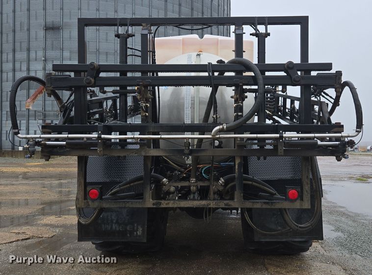 image for item DX1570 1995 International 2554 applicator truck