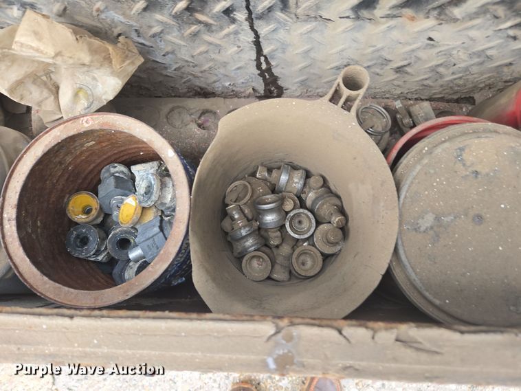 image for item DX1570 1995 International 2554 applicator truck