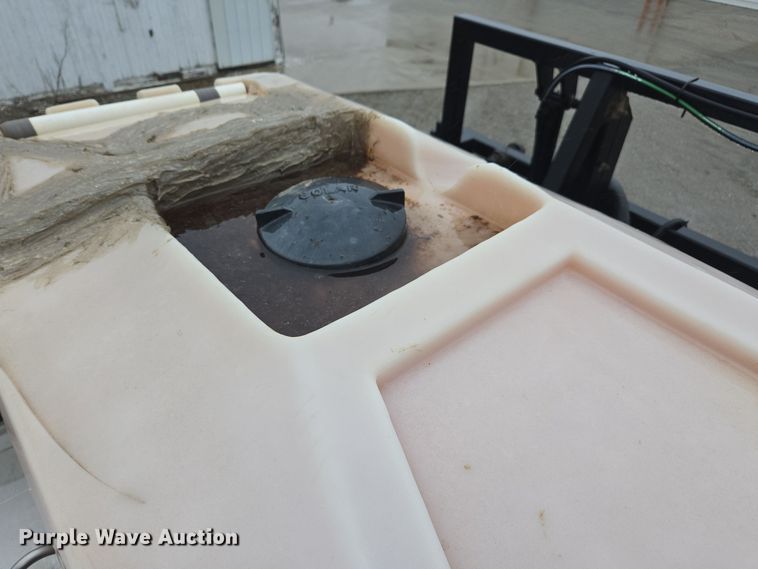 image for item DX1570 1995 International 2554 applicator truck