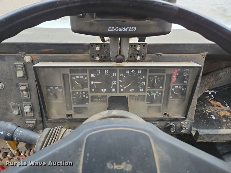 image for item DX1570 1995 International 2554 applicator truck