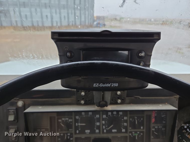 image for item DX1570 1995 International 2554 applicator truck