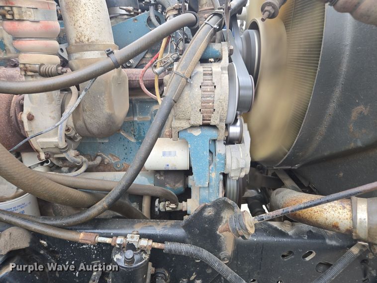 image for item DX1570 1995 International 2554 applicator truck