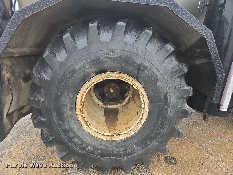 image for item DX1570 1995 International 2554 applicator truck