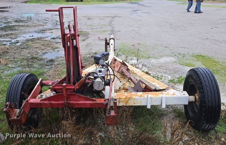 image for item DX1573 Three point trailer