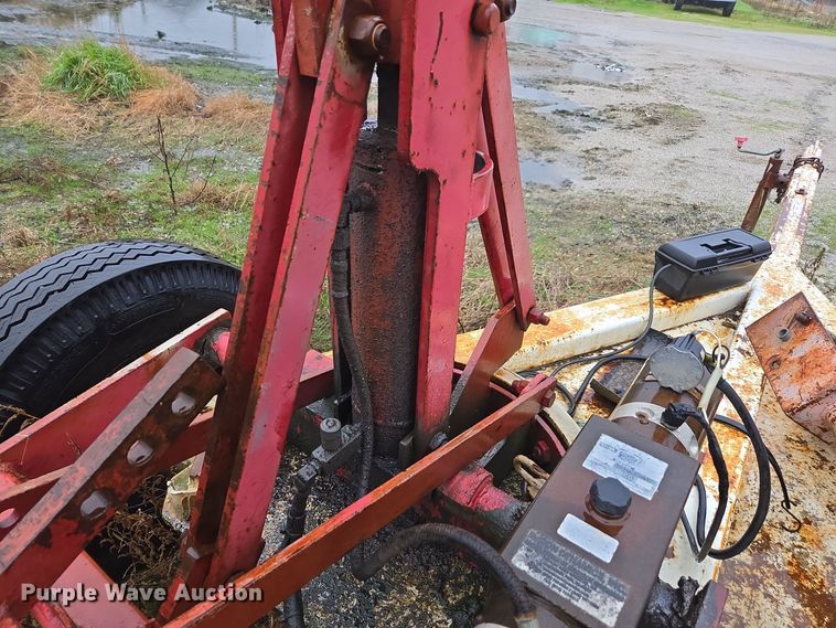 image for item DX1573 Three point trailer