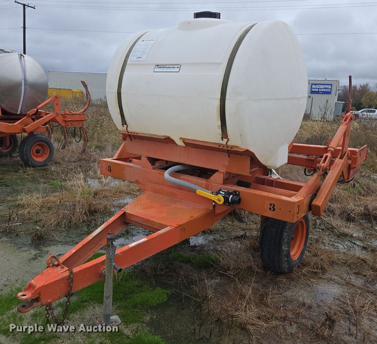 Clark liquid fertilizer applicator in Bremen, IN | Item DX1578
