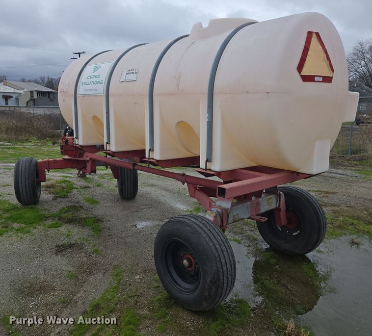 image for item DX1579 Tank trailer