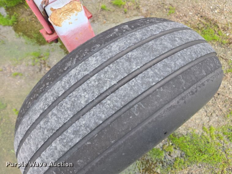 image for item DX1579 Tank trailer