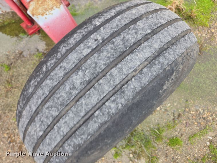 image for item DX1579 Tank trailer