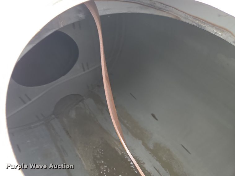 image for item DX1581 Tank trailer