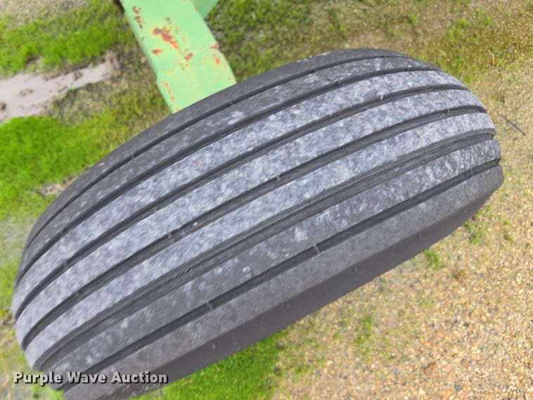 image for item DX1581 Tank trailer