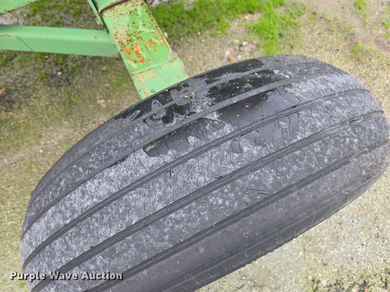 image for item DX1581 Tank trailer