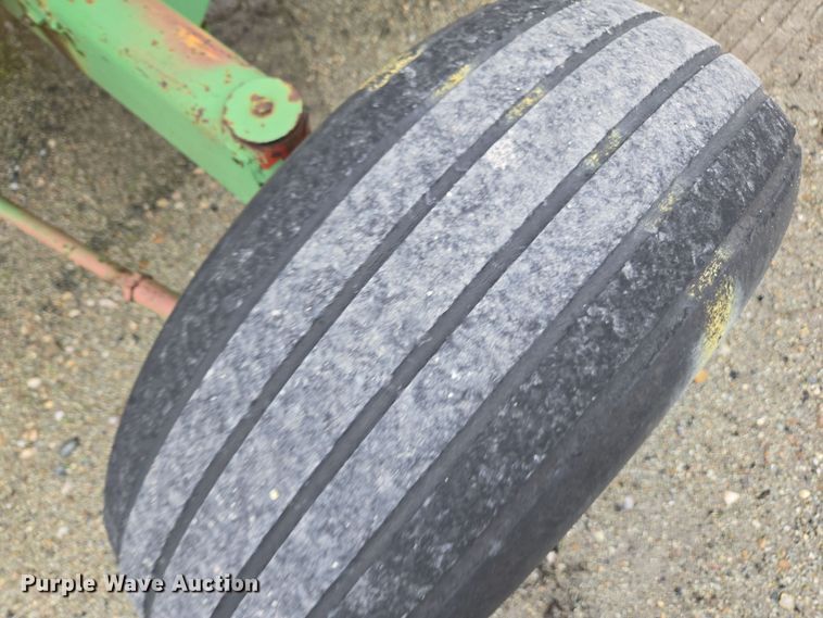 image for item DX1582 Tank trailer