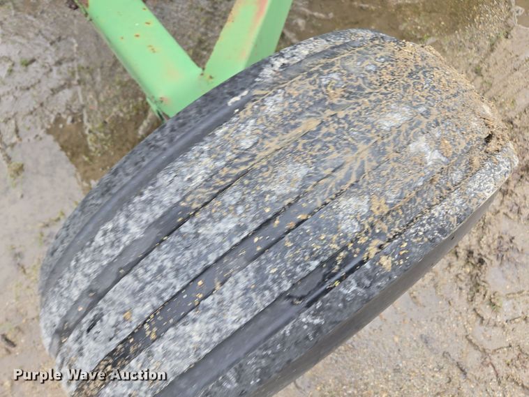 image for item DX1582 Tank trailer