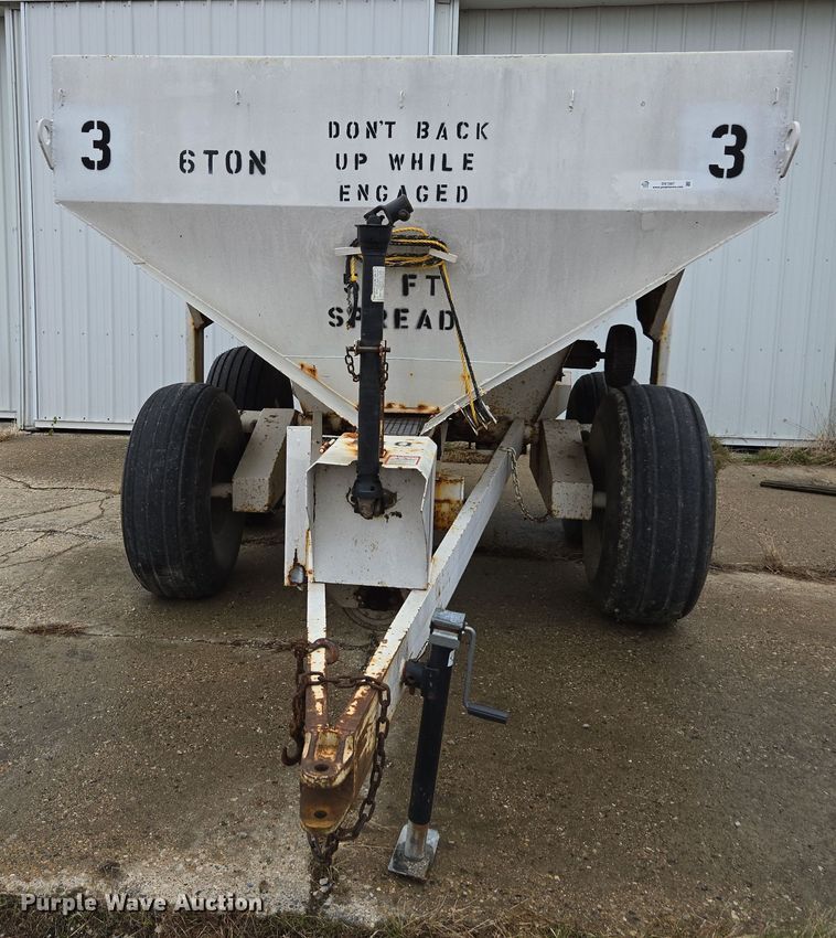 image for item DX1587 Western SMC2064S spreader