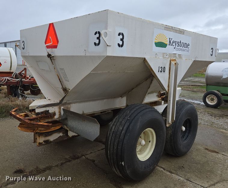 image for item DX1587 Western SMC2064S spreader