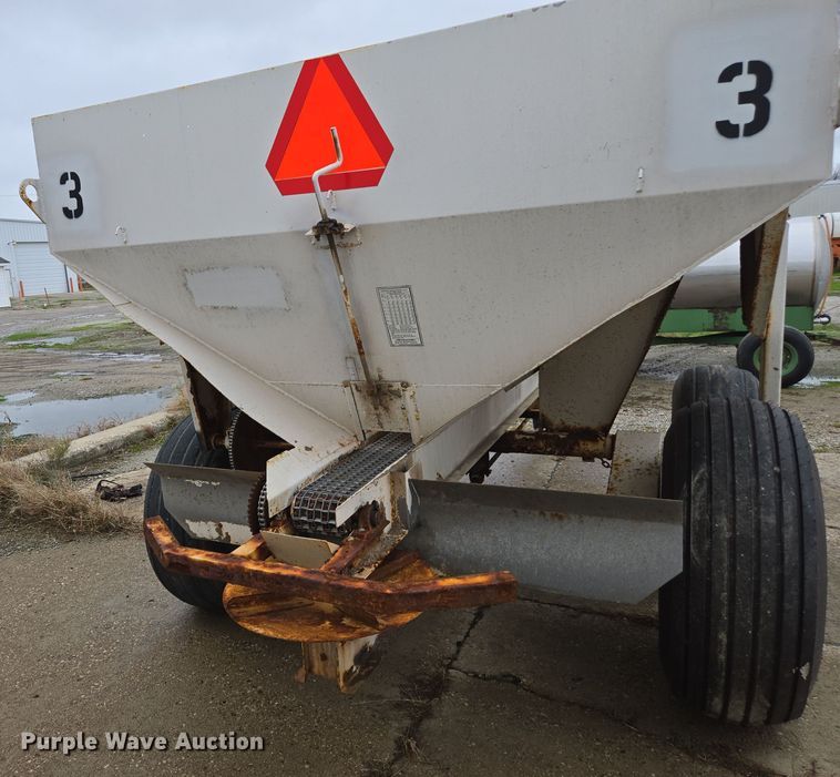 image for item DX1587 Western SMC2064S spreader