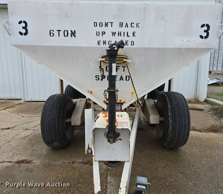 image for item DX1587 Western SMC2064S spreader