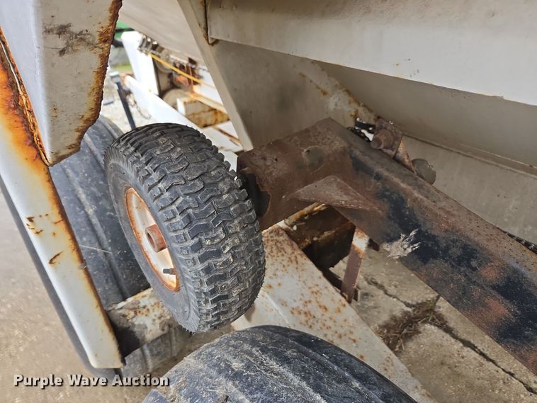 image for item DX1587 Western SMC2064S spreader