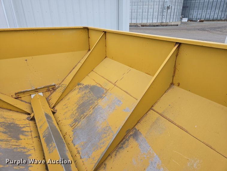 image for item DX1587 Western SMC2064S spreader