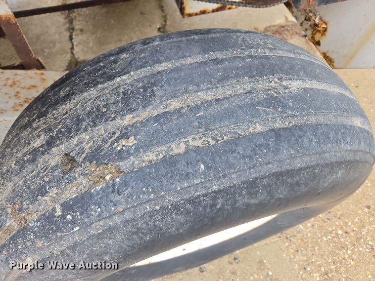 image for item DX1587 Western SMC2064S spreader