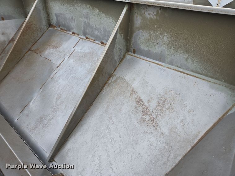 image for item DX1588 Western spreader