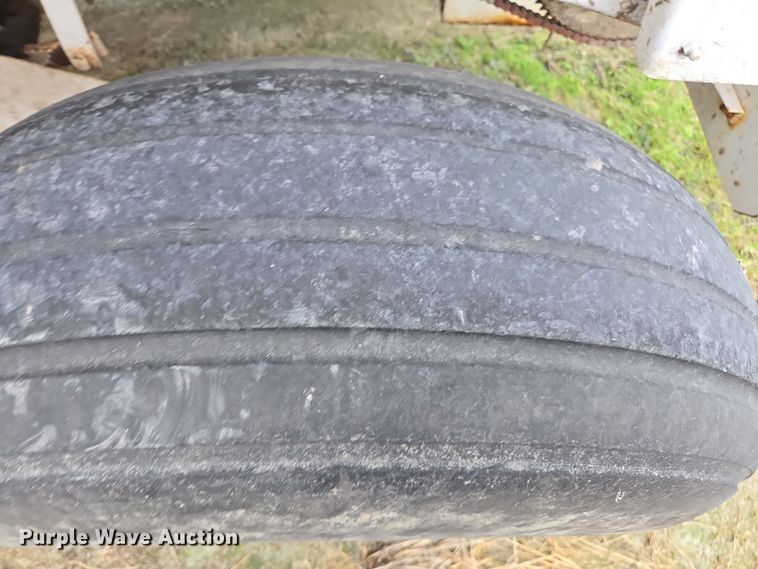 image for item DX1588 Western spreader