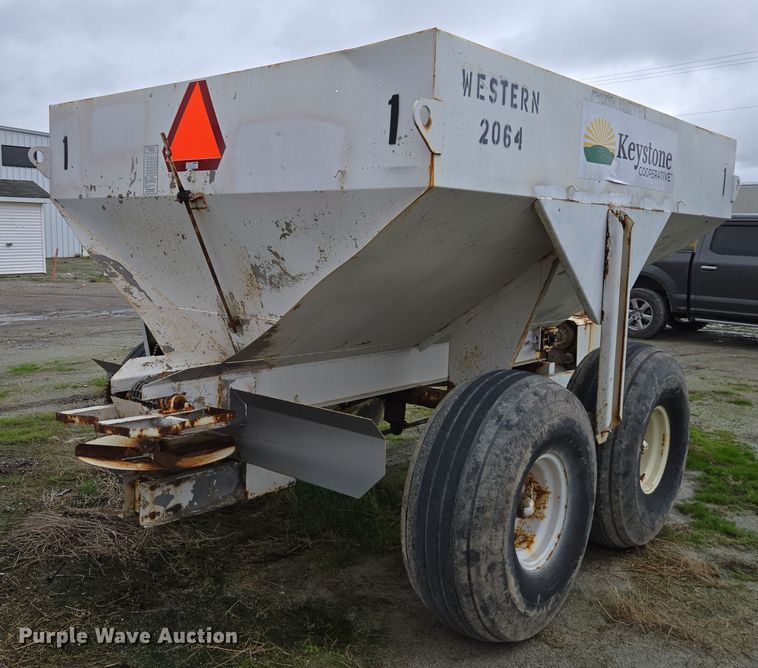 image for item DX1589 Western spreader