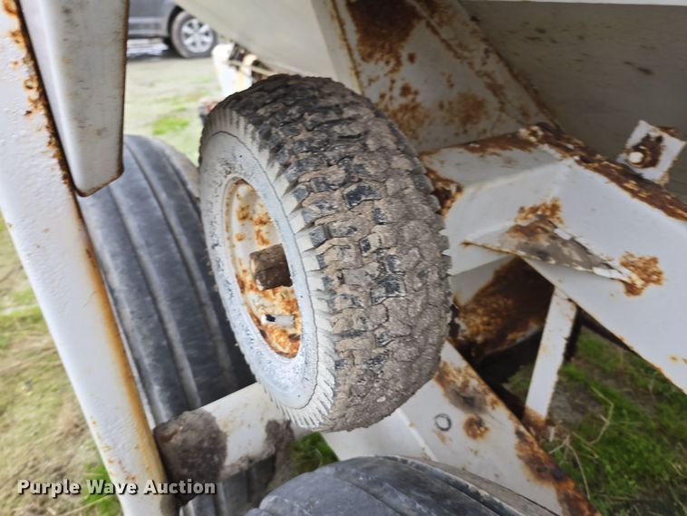 image for item DX1589 Western spreader