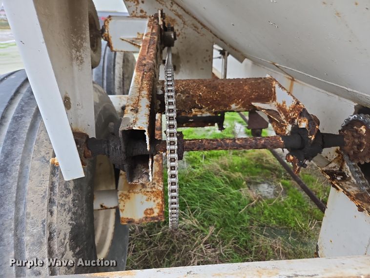 image for item DX1589 Western spreader