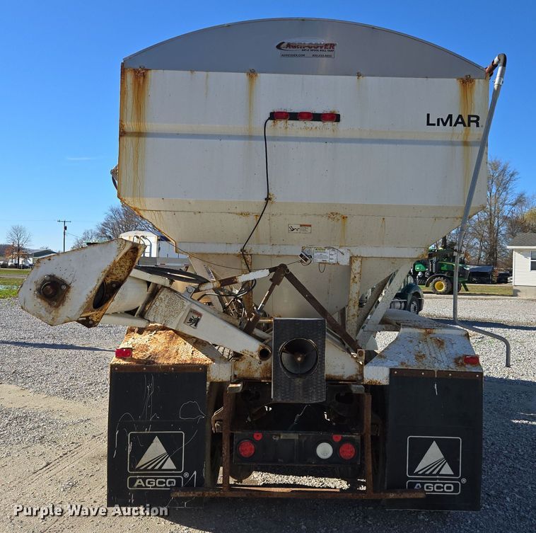 image for item DX1609 1999 International 8100 fertilizer delivery truck