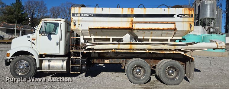 image for item DX1609 1999 International 8100 fertilizer delivery truck
