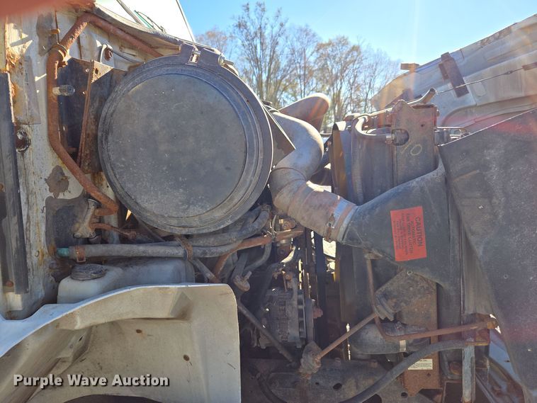 image for item DX1609 1999 International 8100 fertilizer delivery truck