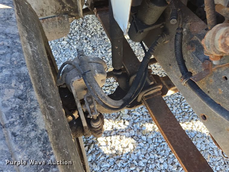 image for item DX1609 1999 International 8100 fertilizer delivery truck